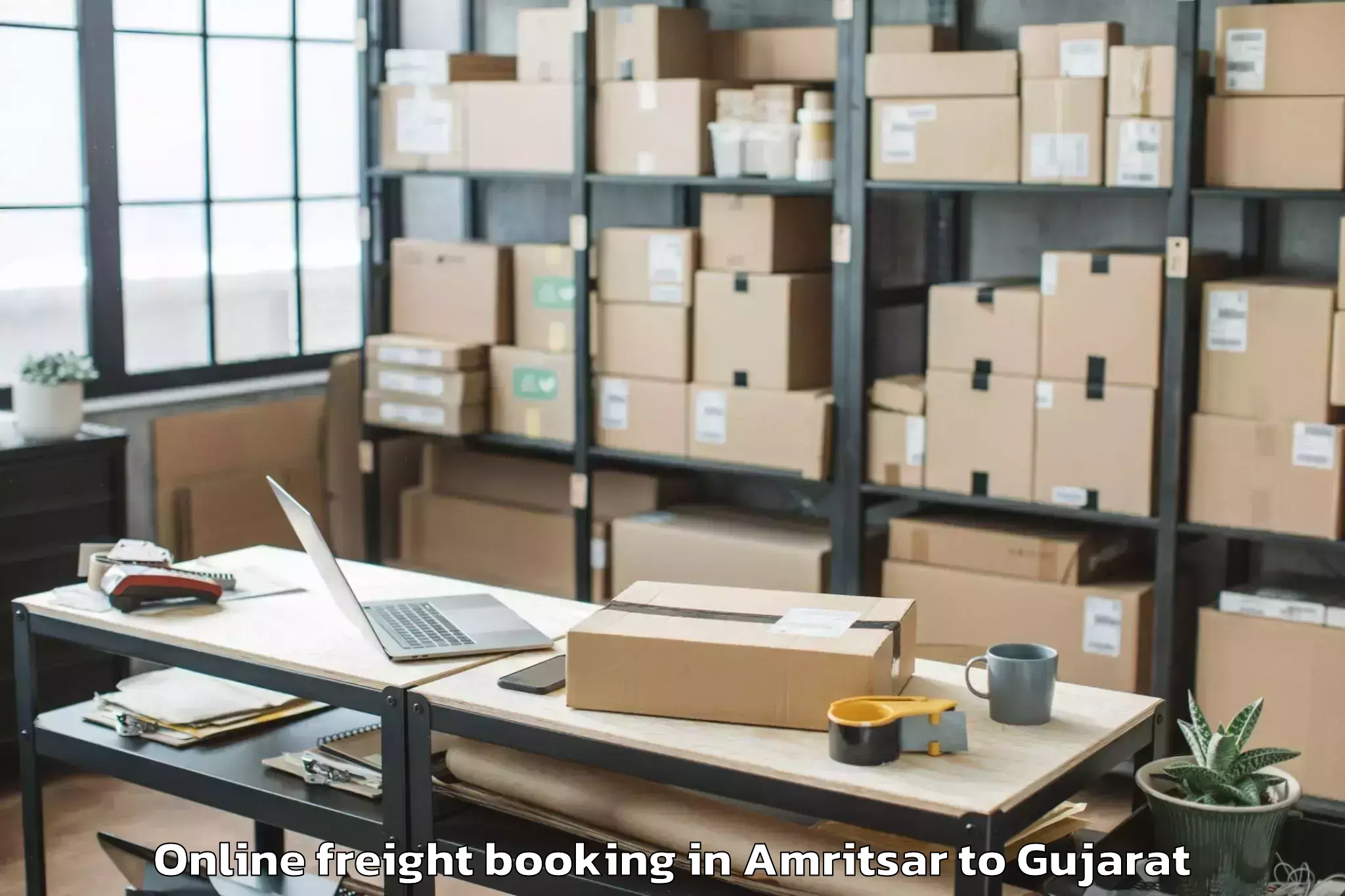 Reliable Amritsar to Pardi Online Freight Booking